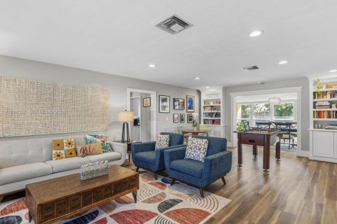 Casa en alquiler en Fort Lauderdale, Florida, 5 dormitorios, 261.89 m2 № 2060614 - foto 7