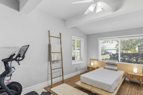 Casa en alquiler en Fort Lauderdale, Florida, 5 dormitorios, 261.89 m2 № 2060614 - foto 11