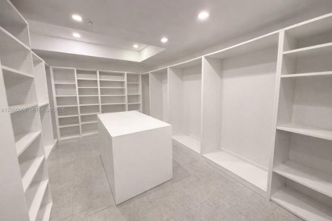 Снять в аренду кондоминиум в Норт-Майами-Бич, Флорида 2 спальни, 158.31м2, № 2066051 - фото 10