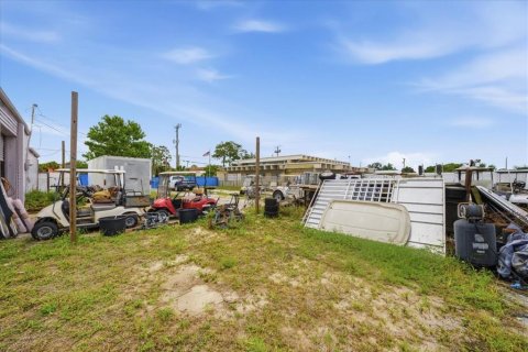 Immobilier commercial à vendre à Titusville, Floride: 173.36 m2 № 2113188 - photo 10