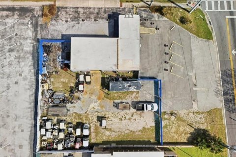 Immobilier commercial à vendre à Titusville, Floride: 173.36 m2 № 2113188 - photo 5
