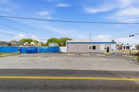 Immobilier commercial à vendre à Titusville, Floride: 173.36 m2 № 2113188 - photo 4