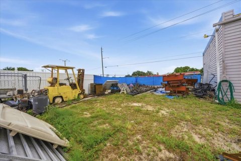 Immobilier commercial à vendre à Titusville, Floride: 173.36 m2 № 2113188 - photo 11