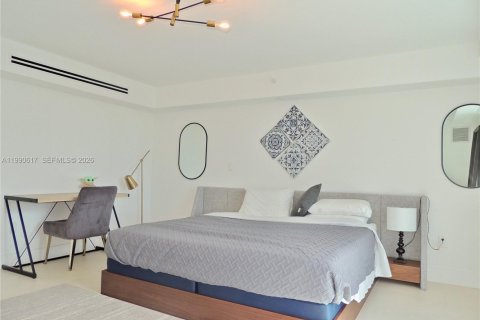 Снять в аренду кондоминиум в Бей-Харбор-Айлендс, Флорида 2 спальни, 133.22м2, № 2062890 - фото 13