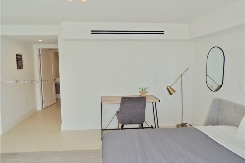 Снять в аренду кондоминиум в Бей-Харбор-Айлендс, Флорида 2 спальни, 133.22м2, № 2062890 - фото 14