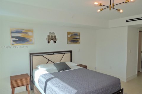 Снять в аренду кондоминиум в Бей-Харбор-Айлендс, Флорида 2 спальни, 133.22м2, № 2062890 - фото 22