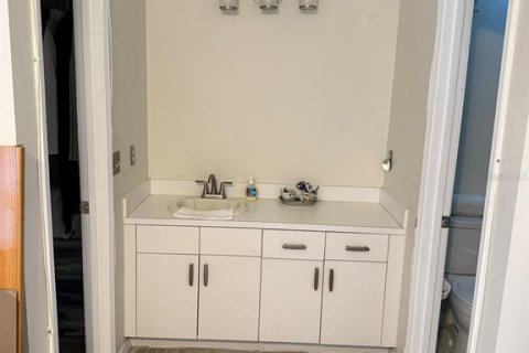 Condominio en alquiler en Orlando, Florida, 2 dormitorios, 117.06 m2 № 1906880 - foto 3