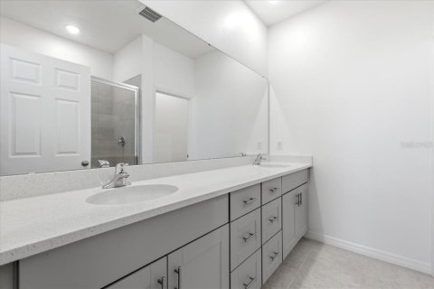 Villa ou maison à vendre à Wildwood, Floride: 3 chambres, 124.02 m2 № 2428982 - photo 13