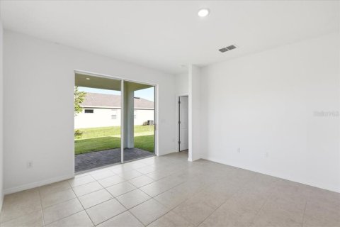 Villa ou maison à vendre à Wildwood, Floride: 3 chambres, 124.02 m2 № 2428982 - photo 14