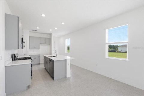 Villa ou maison à vendre à Wildwood, Floride: 3 chambres, 124.02 m2 № 2428982 - photo 5