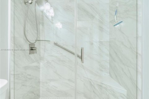 Casa en alquiler en Miami, Florida, 2 dormitorios, 97.27 m2 № 1956496 - foto 17