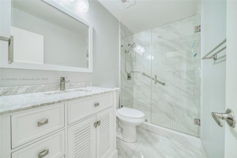 Casa en alquiler en Miami, Florida, 2 dormitorios, 97.27 m2 № 1956496 - foto 4