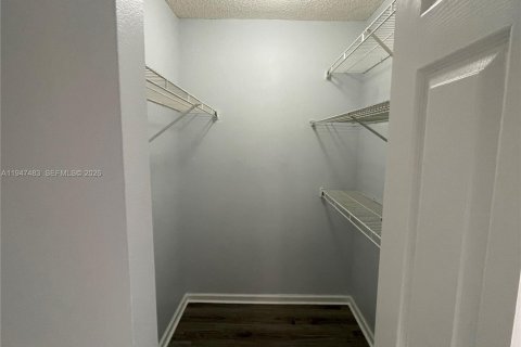 Снять в аренду кондоминиум в Корал-Спрингс, Флорида 2 спальни, 103.49м2, № 2003691 - фото 18