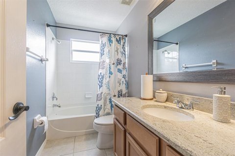 Villa ou maison à vendre à Tampa, Floride: 4 chambres, 272.2 m2 № 1847300 - photo 28