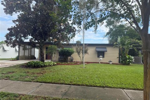 Casa en alquiler en Casselberry, Florida, 2 dormitorios, 106.19 m2 № 1911217 - foto 1