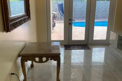 Снять в аренду виллу или дом в Майами, Флорида 3 спальни, 149.57м2, № 2003656 - фото 6