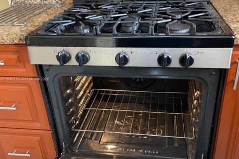 Снять в аренду виллу или дом в Майами, Флорида 3 спальни, 149.57м2, № 2003656 - фото 29