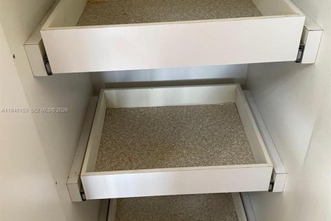 Снять в аренду виллу или дом в Майами, Флорида 3 спальни, 149.57м2, № 2003656 - фото 24