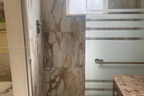 Снять в аренду виллу или дом в Майами, Флорида 3 спальни, 149.57м2, № 2003656 - фото 14