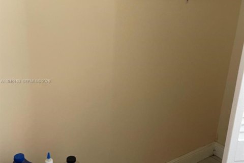 Снять в аренду виллу или дом в Майами, Флорида 3 спальни, 149.57м2, № 2003656 - фото 8