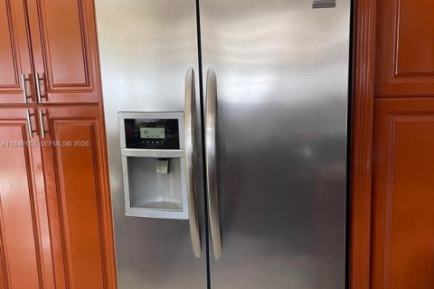 Снять в аренду виллу или дом в Майами, Флорида 3 спальни, 149.57м2, № 2003656 - фото 27