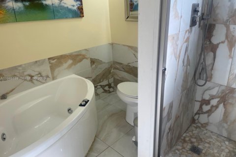 Снять в аренду виллу или дом в Майами, Флорида 3 спальни, 149.57м2, № 2003656 - фото 12