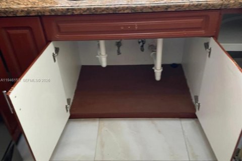 Снять в аренду виллу или дом в Майами, Флорида 3 спальни, 149.57м2, № 2003656 - фото 22