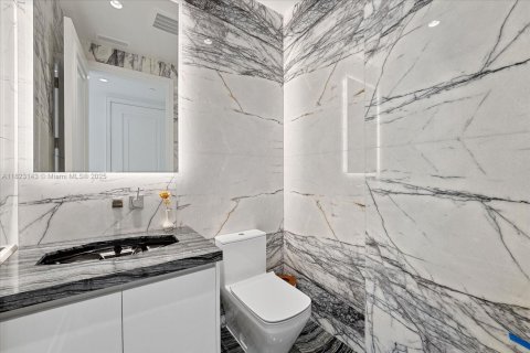 Condo in Sunny Isles Beach, Florida, 3 bedrooms  № 1818390 - photo 22