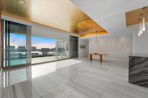 Condo in Sunny Isles Beach, Florida, 3 bedrooms  № 1818390 - photo 4