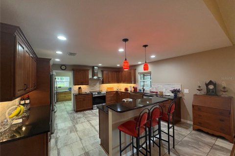 House in Sarasota, Florida 3 bedrooms, 207.73 sq.m. № 2324384 - photo 11