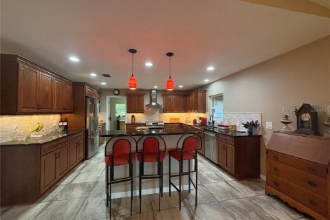 House in Sarasota, Florida 3 bedrooms, 207.73 sq.m. № 2324384 - photo 10