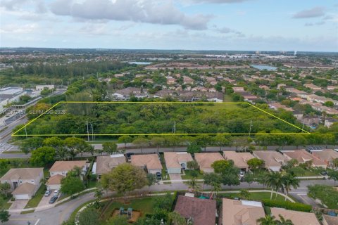 Immobilier commercial à vendre à Homestead, Floride № 2089944 - photo 15