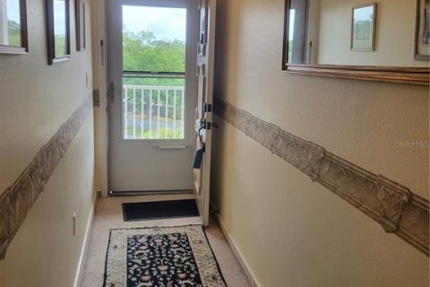 Condo in Saint Petersburg, Florida, 1 bedroom № 2237457 - photo 27