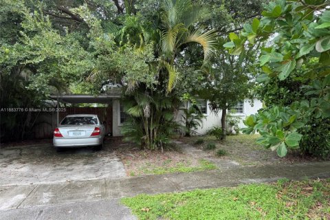 House in West Park, Florida 2 bedrooms, 106.84 sq.m. № 1929970 - photo 6