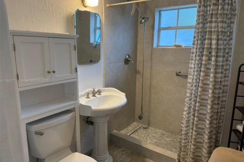 House in West Park, Florida 2 bedrooms, 106.84 sq.m. № 1929970 - photo 28