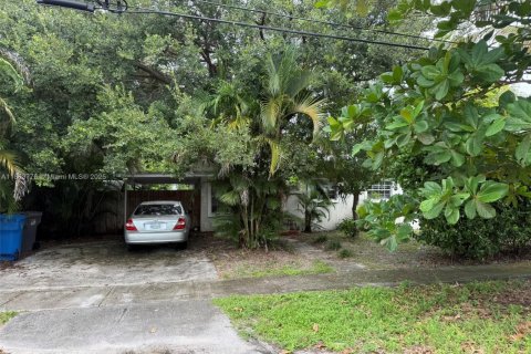 House in West Park, Florida 2 bedrooms, 106.84 sq.m. № 1929970 - photo 5