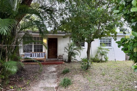 House in West Park, Florida 2 bedrooms, 106.84 sq.m. № 1929970 - photo 4