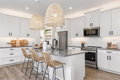 Adosado en venta en Brandon, Florida, 4 dormitorios, 240.25 m2 № 1869665 - foto 4