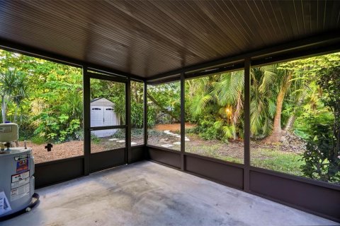 House in Saint Petersburg, Florida 3 bedrooms, 91.79 sq.m. № 2429389 - photo 23