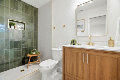 House in Saint Petersburg, Florida 3 bedrooms, 91.79 sq.m. № 2429389 - photo 21