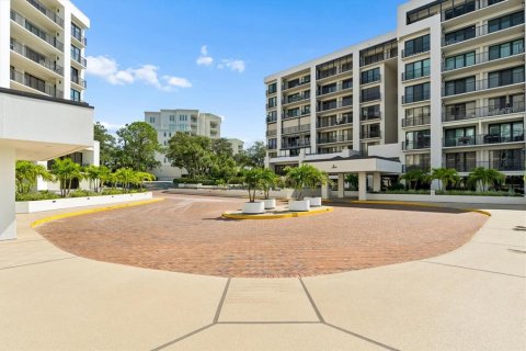 Condo in Belleair, Florida, 2 bedrooms  № 2430365 - photo 4