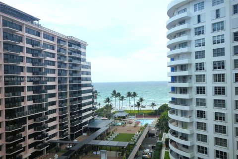 Copropriété à louer à Miami Beach, Floride: 2 chambres, 126.35 m2 № 1703896 - photo 26