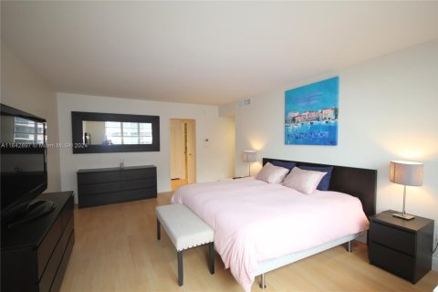 Copropriété à louer à Miami Beach, Floride: 2 chambres, 126.35 m2 № 1703896 - photo 20