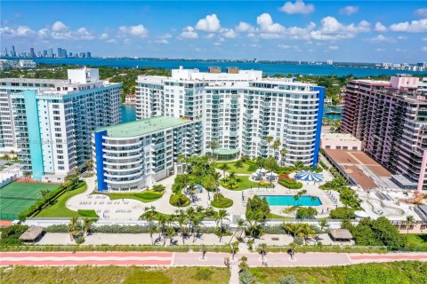 Copropriété à louer à Miami Beach, Floride: 2 chambres, 126.35 m2 № 1703896 - photo 2