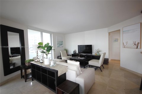 Copropriété à louer à Miami Beach, Floride: 2 chambres, 126.35 m2 № 1703896 - photo 12