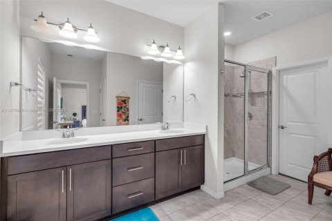 Купить таунхаус в Холливуд, Флорида 3 спальни, 164.34м2, № 1980855 - фото 20