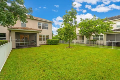 Купить таунхаус в Холливуд, Флорида 3 спальни, 164.34м2, № 1980855 - фото 25