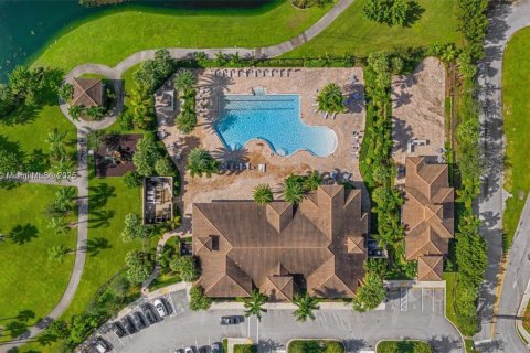 Купить таунхаус в Холливуд, Флорида 3 спальни, 164.34м2, № 1980855 - фото 28