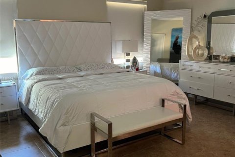 Купить виллу или дом в Майами, Флорида 4 спальни, 260.59м2, № 1896935 - фото 22