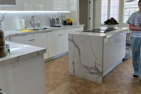 Купить виллу или дом в Майами, Флорида 4 спальни, 260.59м2, № 1896935 - фото 13